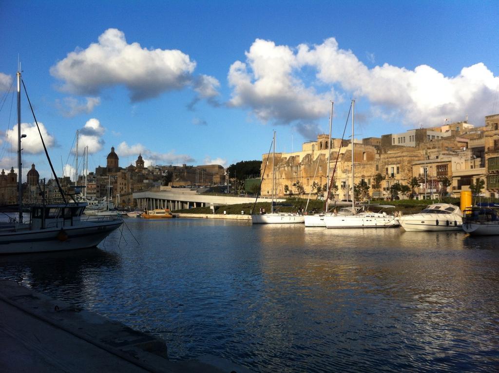 Genista Apartment Kalkara Ruang foto
