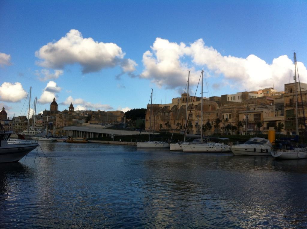 Genista Apartment Kalkara Ruang foto